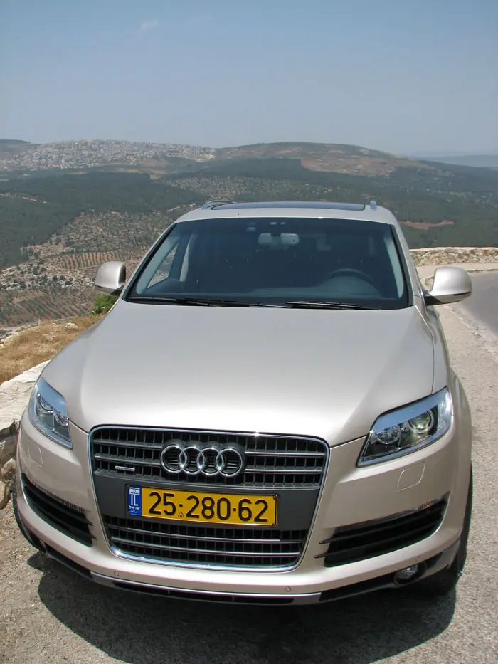 מבחן אודי Q7