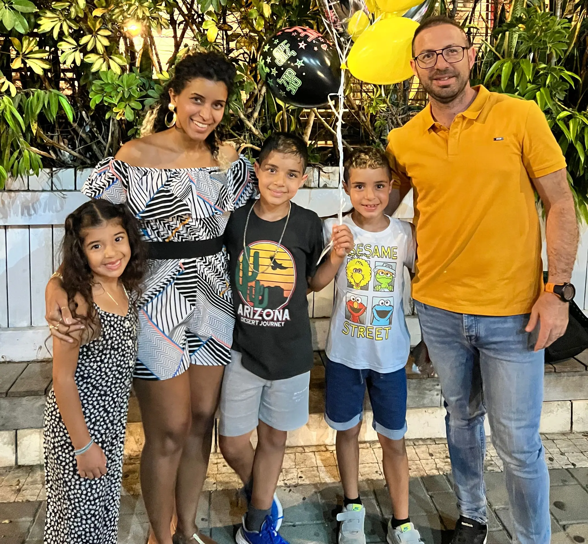 שמרית קטש ומשפחתה