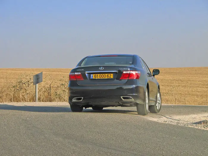 מבחן לקסוס LS460