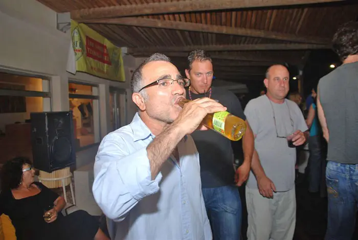 איבגי משפריץ גבריות