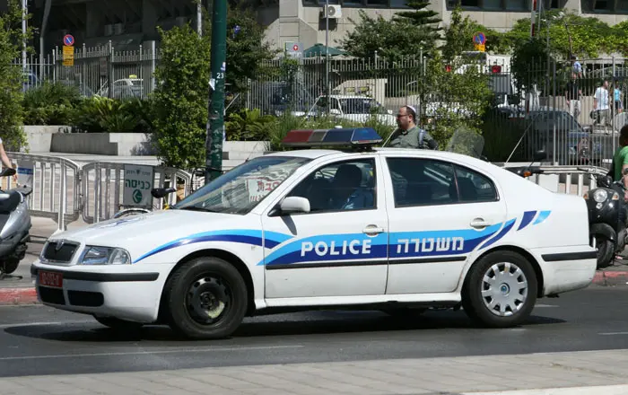 עפ"י הערכות המשטרה, בכל שנה נהרגים בישראל 5 אנשים מתאונות בגלל הסחת דעת הנגרמת משילוט
