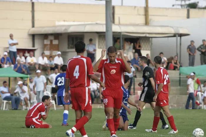 דרבי העירוניות הסתיים ללא שערים. שחקני עירוני רמת השרון