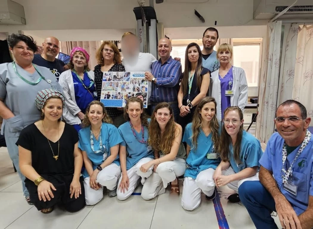 הצוות הרפואי בסורוקה נפרד מא׳ קצין יהל״ם לאחר תקופת שיקום ארוכה