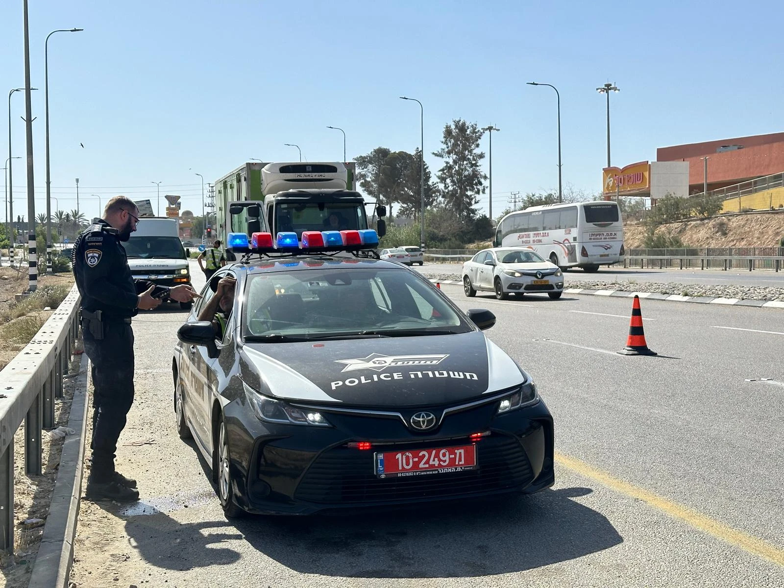 המשטרה באכיפת תנועה מוגברת בכבישי הדרום