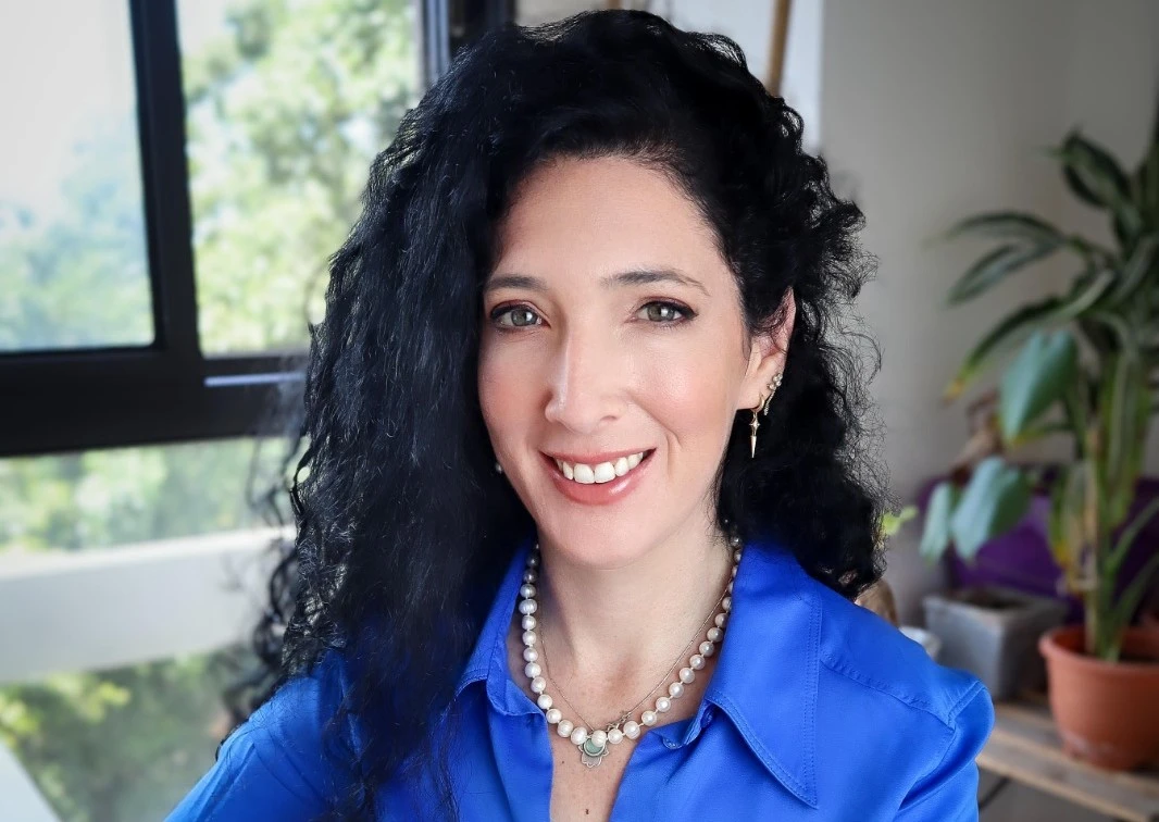 אנה לוי ליפניק.