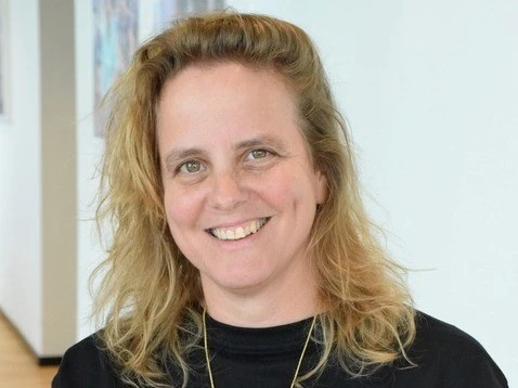 הדס אדמון.