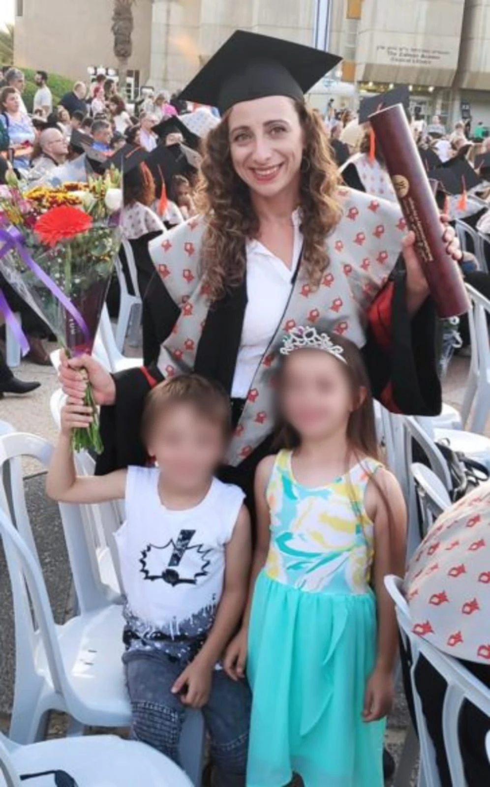 לילי וילדיה בסיום התואר באוניברסיטת בן גוריון