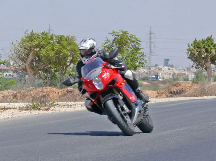 יוסאנג קומט GT250R