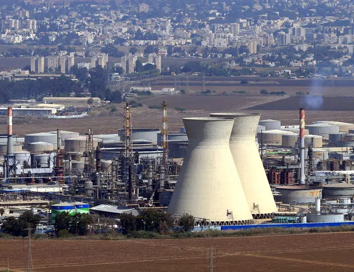"יש אנשים טובים שגם בשבילם להוציא את האמת לאור זה דבר חשוב". בתי הזיקוק