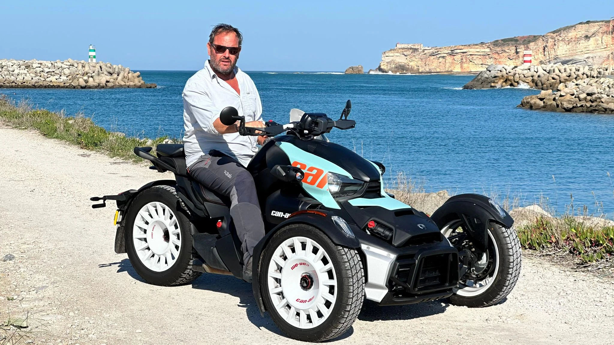 הרייקר מזכיר יותר אופנוע ספורט