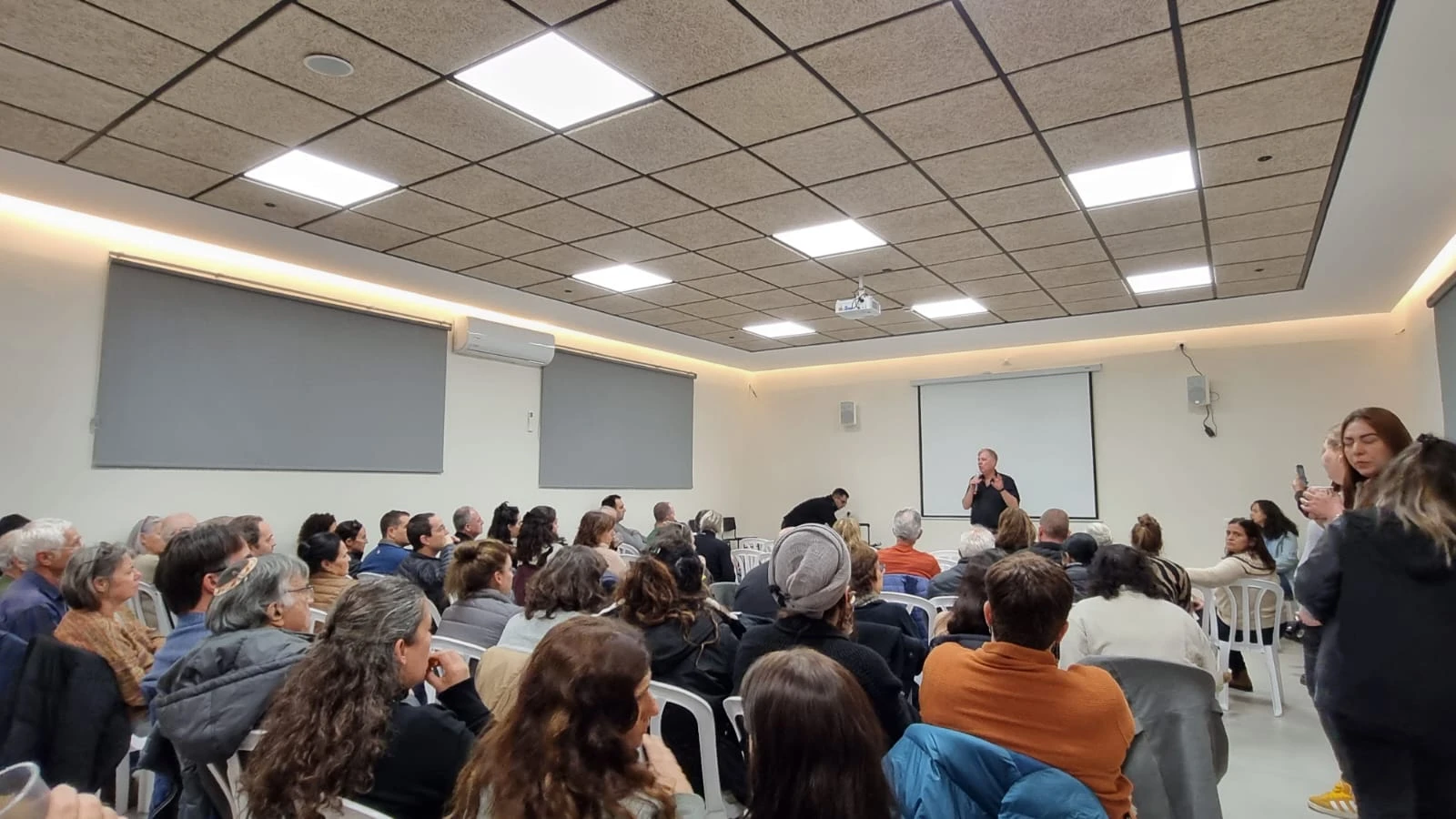 תערוכת צילומים לזכרה של טל שם טוב ז"ל