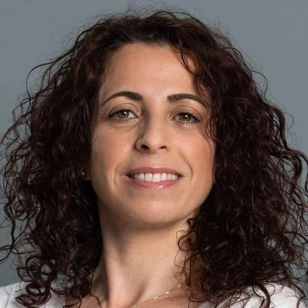 יפעת בר קול גרכט.