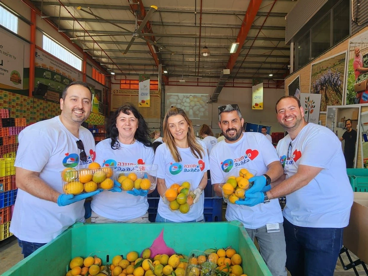 עובדי תנובה מתנדבים בענף החקלאות.