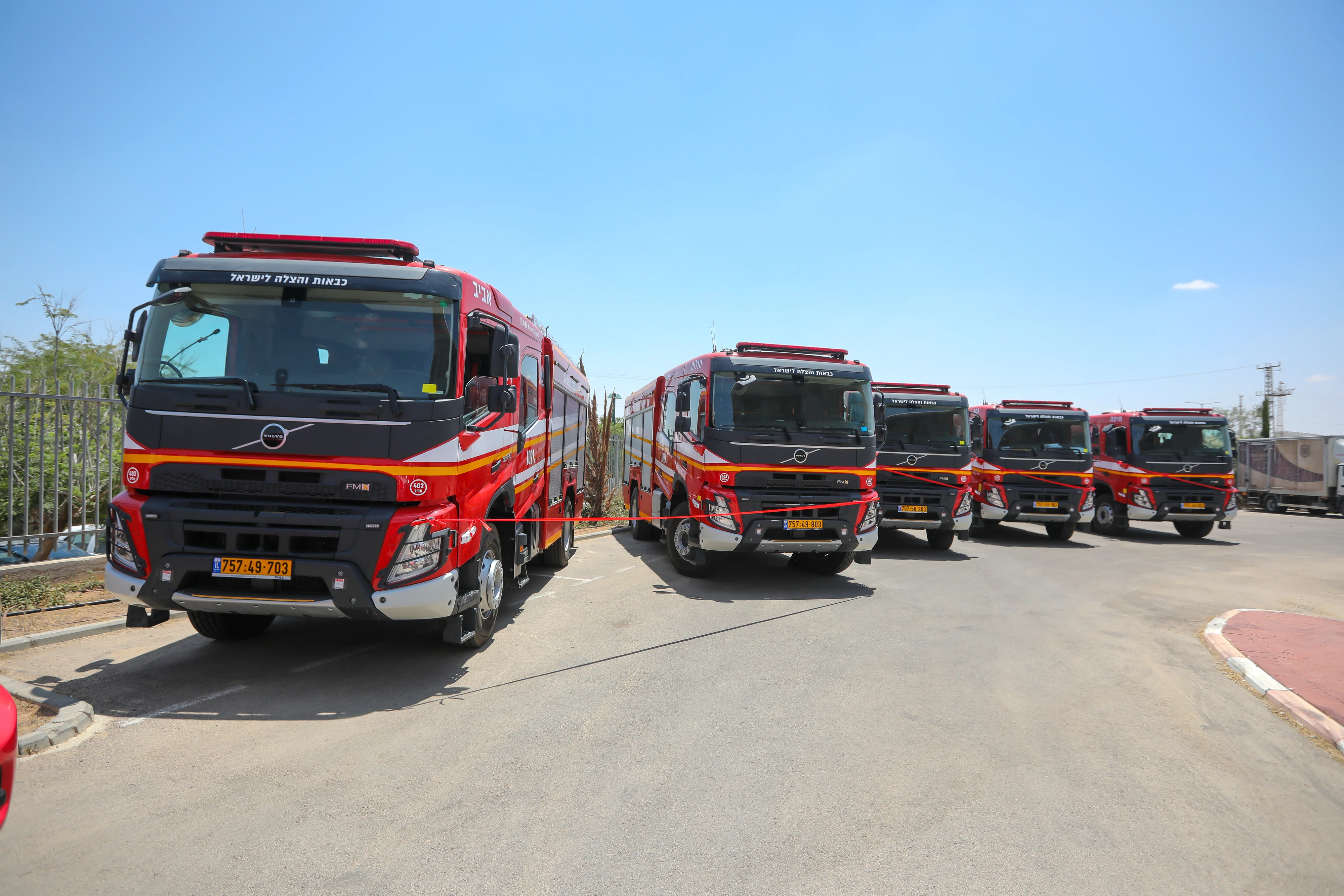 רכבי הכיבוי בתחנת באר שבע