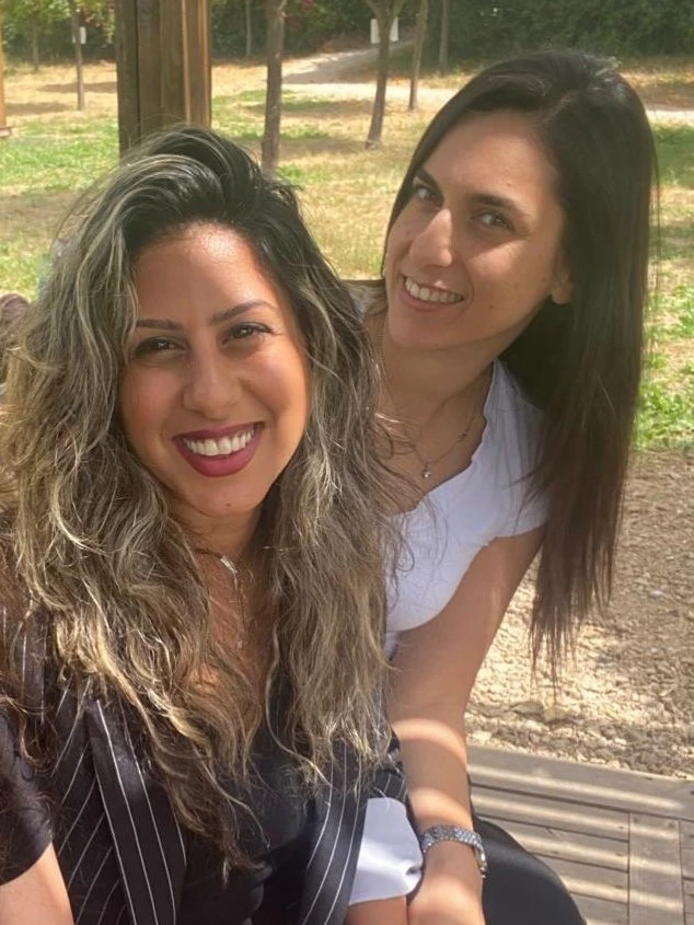 ליז סחייק ולינוי רון, דרך ארץ מקבוצת דרייב, מפעילת כביש 6.