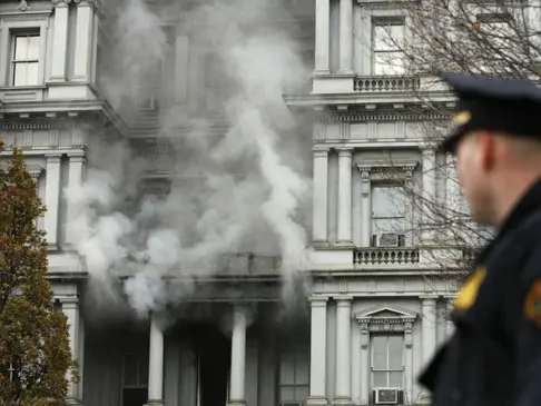 שריפה בבניין משרדים ממשלתי סמוך לבית הלבן