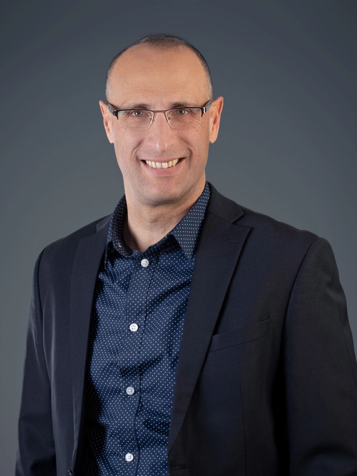 עו"ד איל צורף