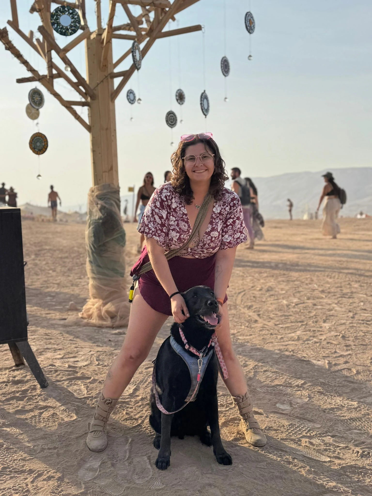 שלוה נוסי והכלב טוני במידברן