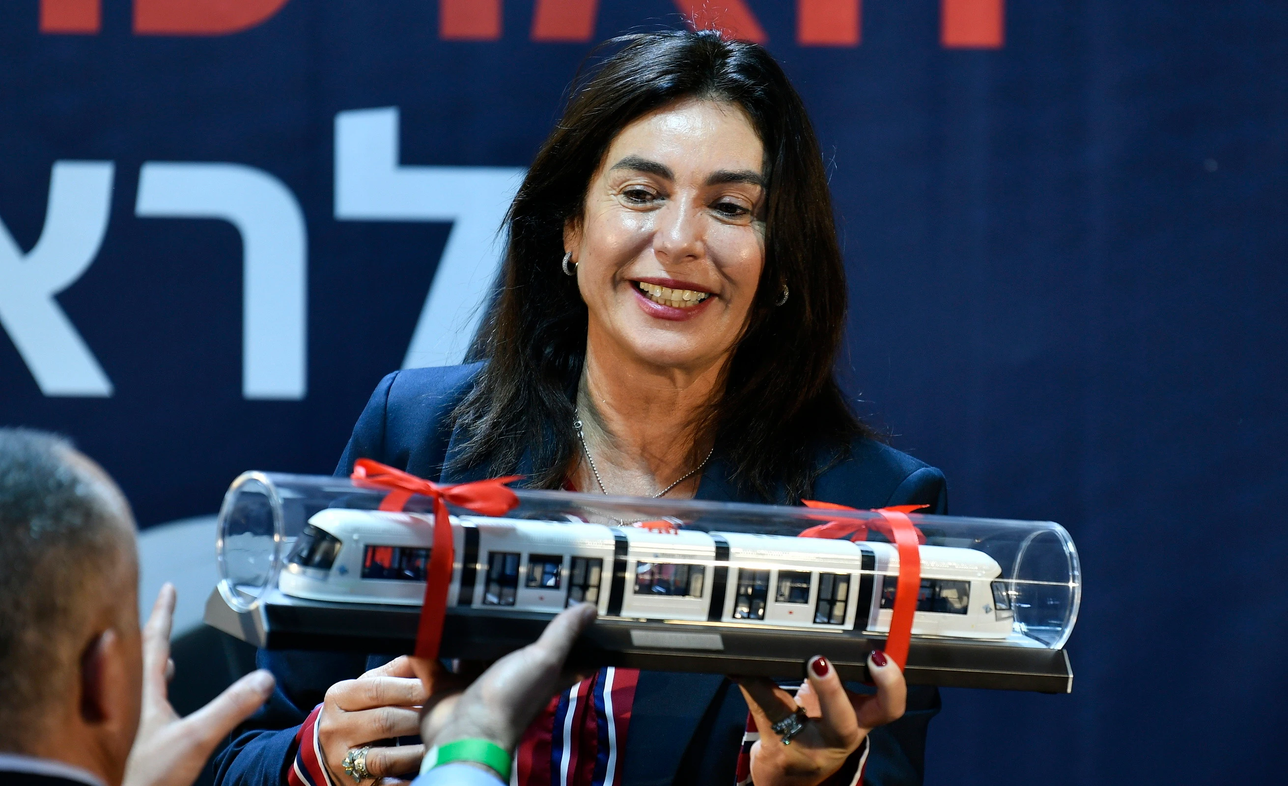 שרת התחבורה מירי רגב