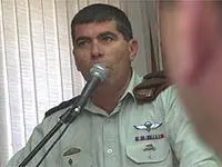 גבי אשכנזי. חוזר למדים
