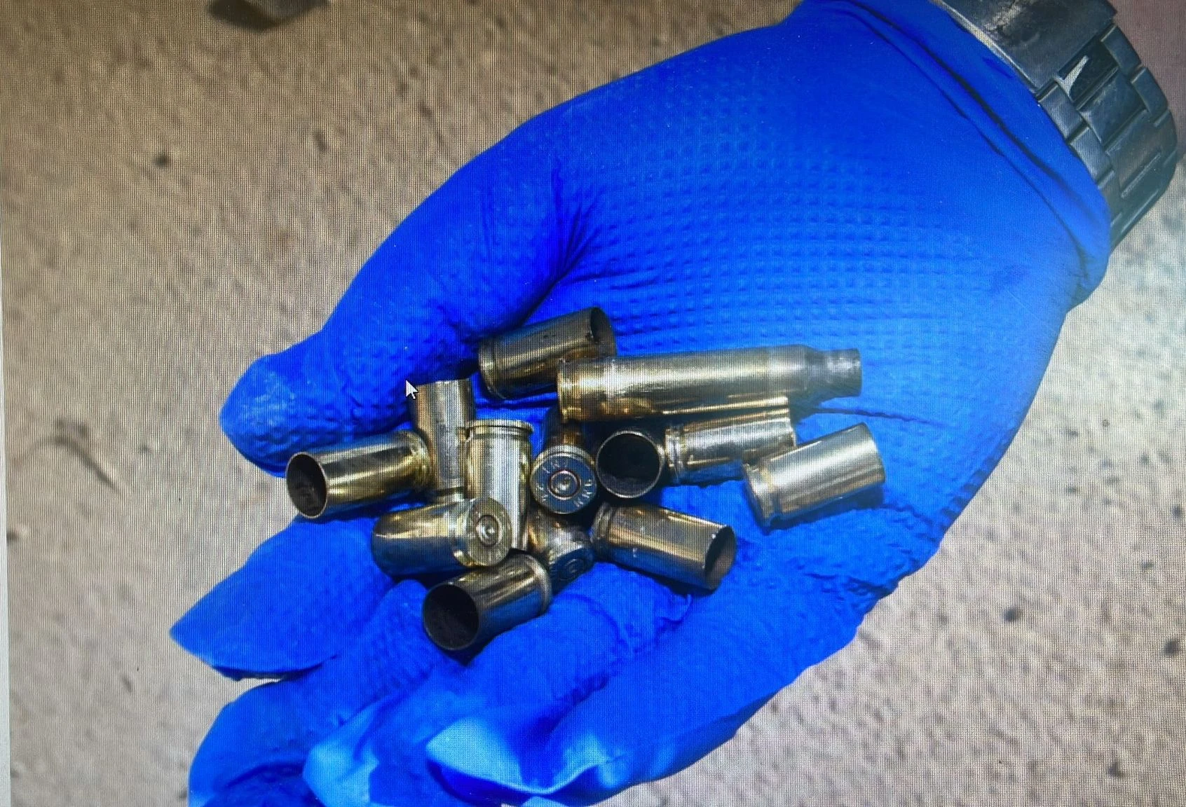 קליעים שנורו על ידי בני משפחת אבו עראר