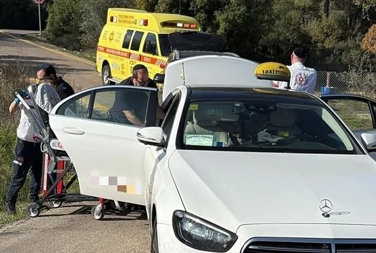 אביה וייפן מרדכי מדימונה ילדה בדרכה לבית החולים