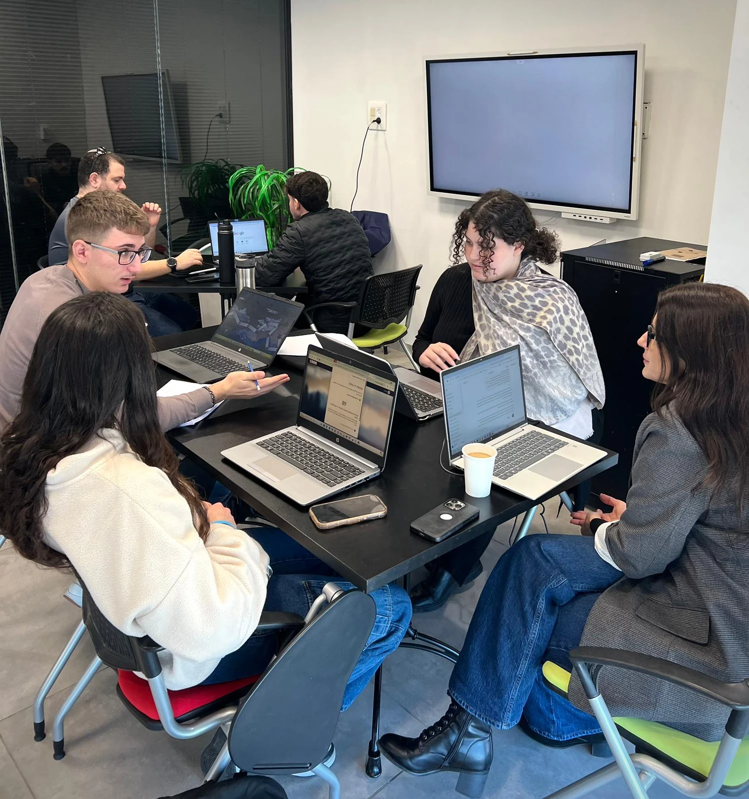 האקתון רעיונאות של תוכנית “ניצנים PRO”, במשרדי מערך הדיגיטל הלאומי