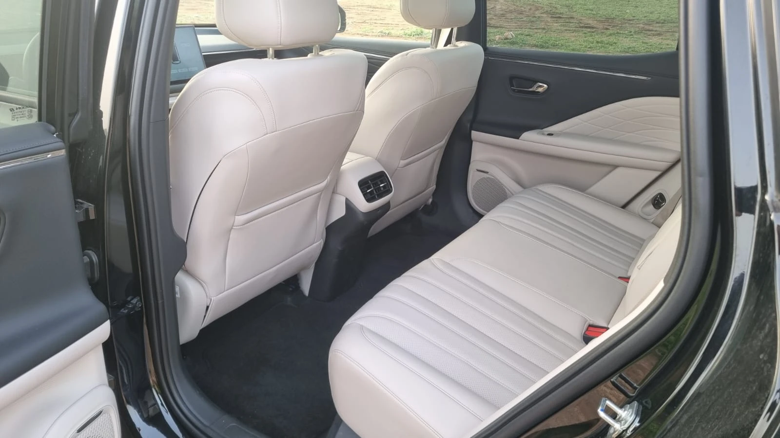 איון. הכי מרווח מאחור