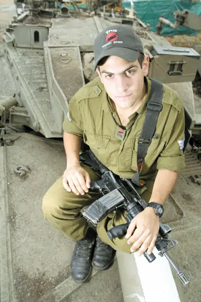פגישה במחנה