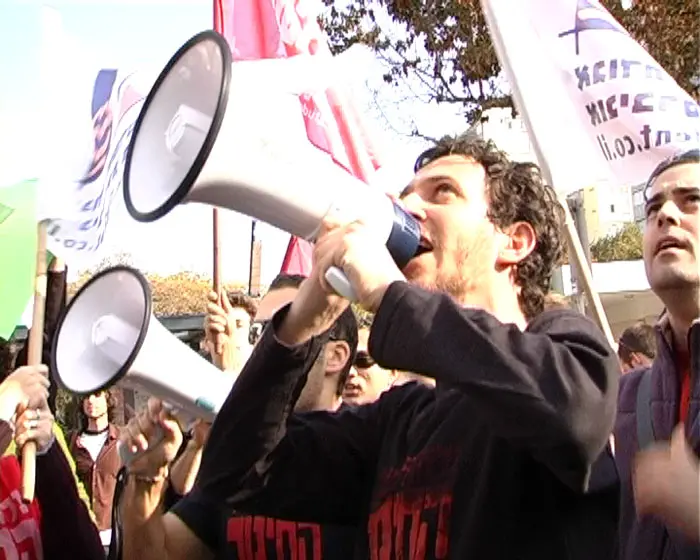 "בקרוב חלק מהסטודנטים יהפכו בעצמם לסגל זוטר באוניברסיטה". יו"ר אגודת הסטודנטים גיל גולדנברג