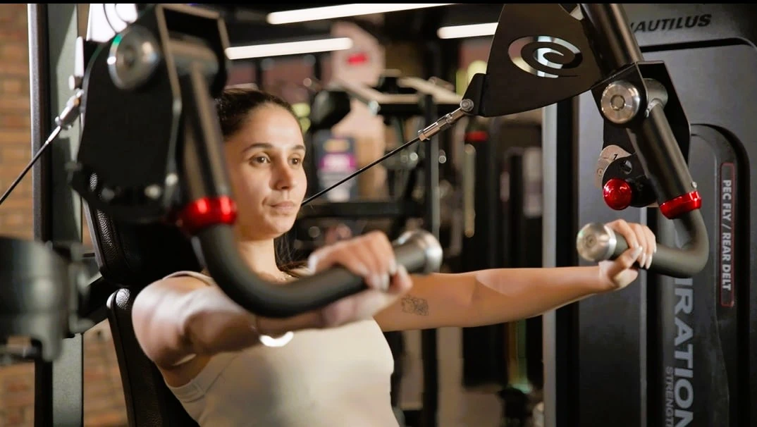 לחיצת חזה במכשיר
