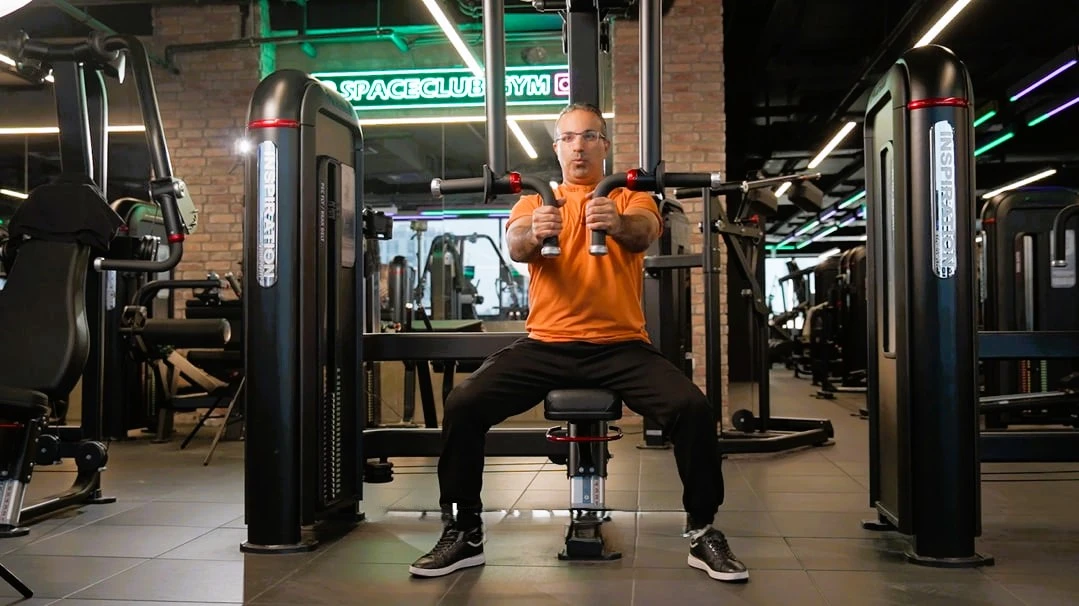 פרפר במכונה