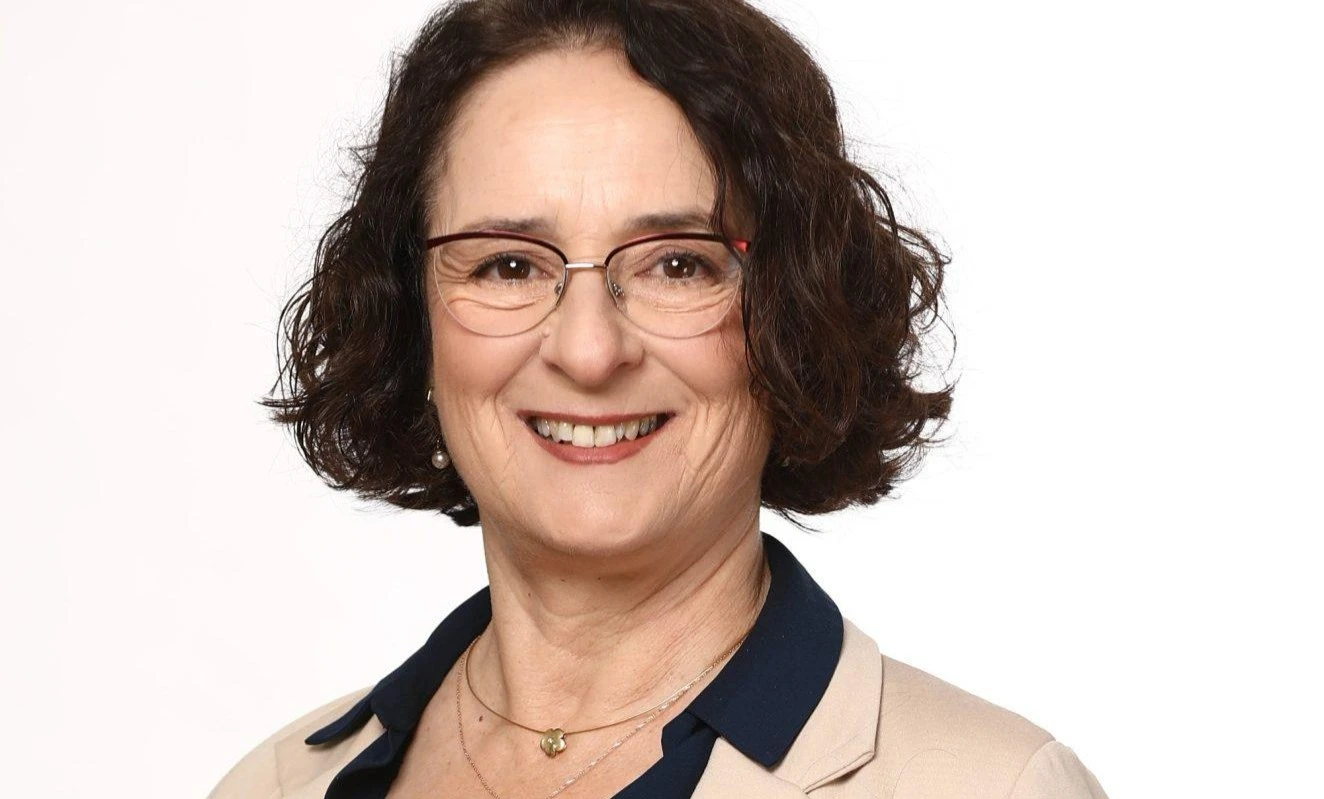 פרופ׳ אלה בין, ראש החוג לספורטתרפיה בקריה האקדמית אונו