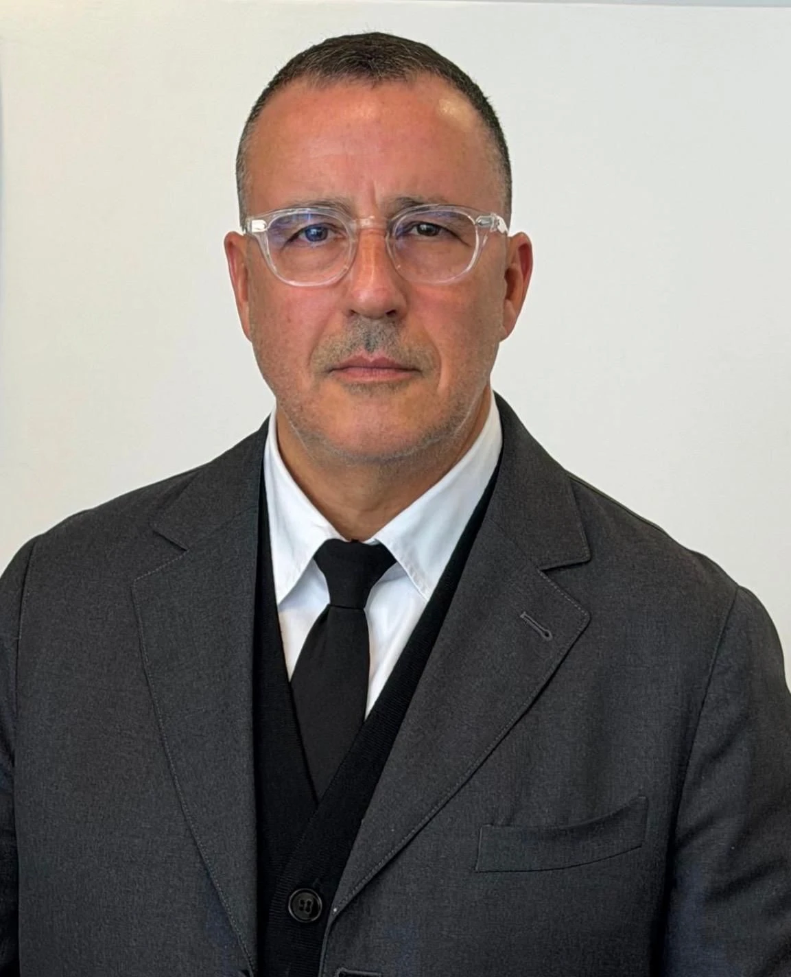 עו"ד רונן חליוה