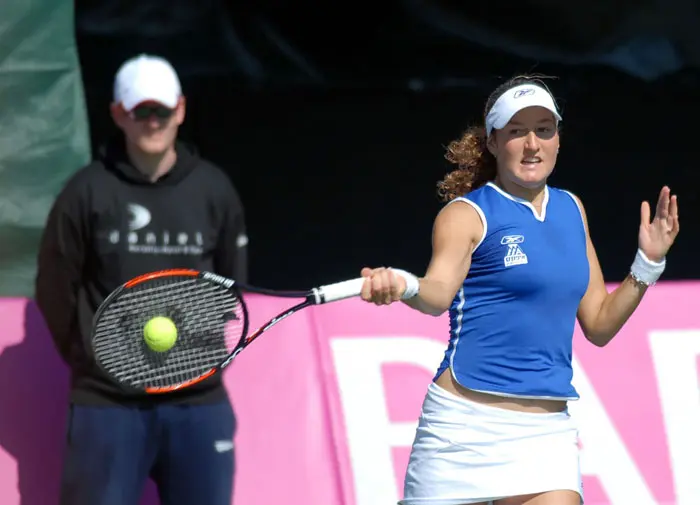 עדיין לא יכולה לנצח שחקנית ברמה של שראפובה. פאר