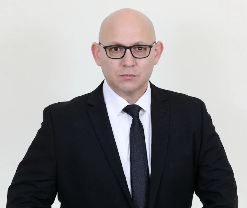 עו"ד גלעד בר טל