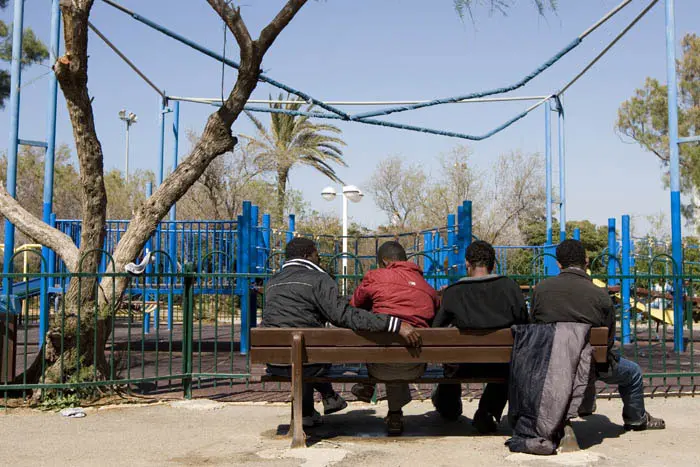 פליטים בגן העצמאות בתל אביב