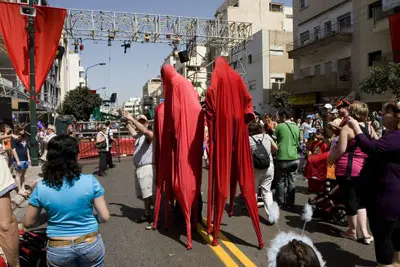 "העולם הוא קרקס". העדלאידע של רמת השרון