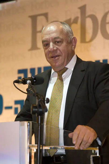 ראש הממשלה "עלוב ודורסני". בראון
