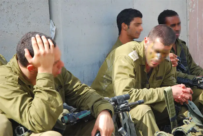 "בזכותם של חיילי צה"ל יכולים אזרחי ישראל לחגוג את ליל הסדר". חיילי צה"ל לאחר הפעילות בעזה