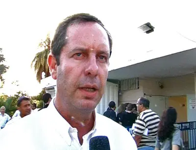 "מבין את החשיבות והצורך בהצעת החוק, אך לא בטוח כי זה הפתרון להפחתת העומס בבתי המשפט". פינס