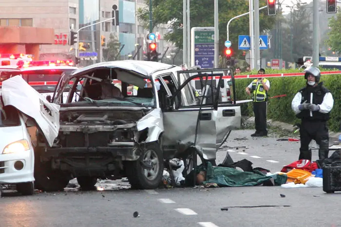 "הדרמה שעושים סביב הידיעה כאילו עו"ד חכם הוזהר מפני פגיעה בו, היא דרמה שאין לה אחיזה במציאות". רצח עו"ד חכם בת"א