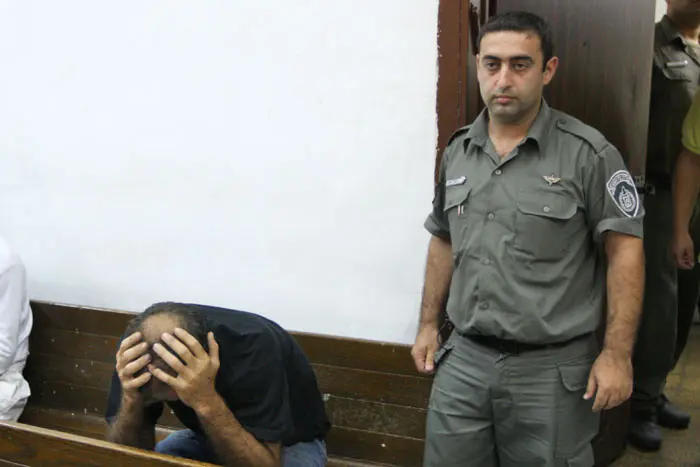 התובעת ביקשה כי בית המשפט יחמיר את תנאי מעצרו של האיש, כיוון שלאחר שהורשע גובר החשש כי ינסה להימלט מהדין