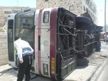 הוצאנו את האישה מהאוטו וניסינו לבצע בה פעולות החייאה, אך היא כבר מתה"