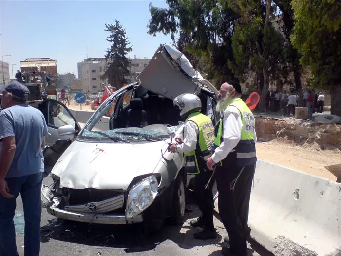 "אם השוטר היה יורה בו, היינו יכולים להציל את שתי הבחורות". רחוב יפו לאחר הפיגוע