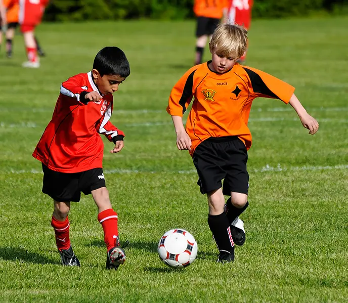 אין ספק כי היכולת של ילד בכדורגל יכולה לעצב את חייו, לשנות אותם, ולעשות את ההבדל בין ילדות עשוקה רצופה תסכולים לתקופה נהדרת גדושה בזיכרונות מתוקים