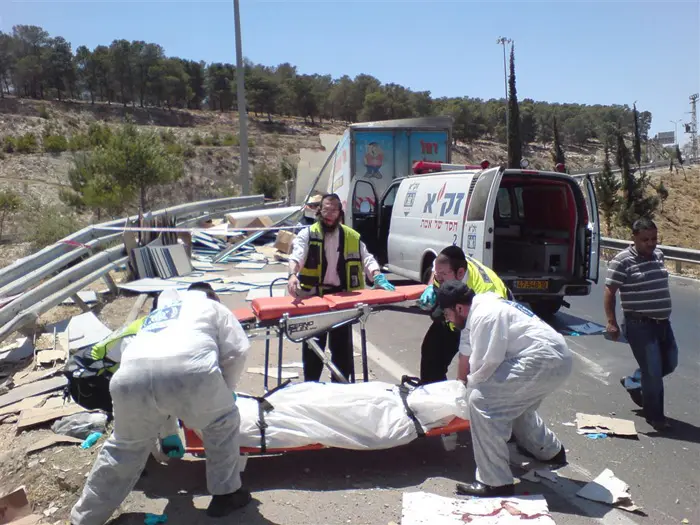 " זה הגיוני לנסוע מהר בכביש מהיר, אבל לא הגיוני שאנשים יחליטו לבצע פניות פרסה איפה שהם רוצים"