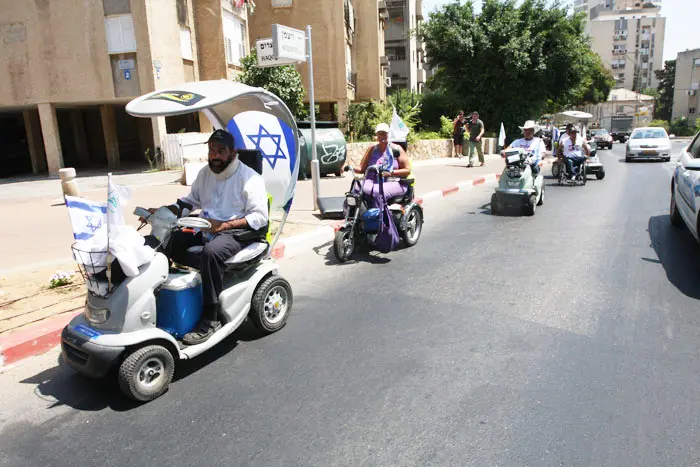 מטרת המסע היא לתת רוח גבית לקבוצת הנכים ששובתת בירושלים, ולכן החלטנו לעשות את המסע כדי להעלות את המודעות בציבור"