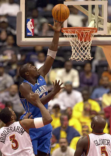 "לימדו אותם במכללות ש'אם אתה רוצה להגיע ל-NBA, אתה חייב לקלוע ולהיות אנוכי'. הסינים פשוט לא מבינים את זה". הרווי