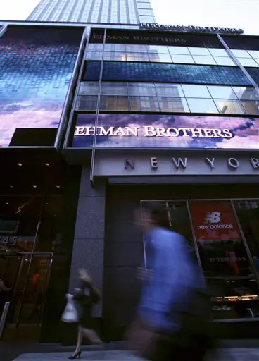 היקף החשיפה של מערכת הבנקאות הישראלית לליהמן ברדרס, מגיע לעשרות עד מאות מיליוני דולרים. מטה ליהמן ברדרס בניו יורק